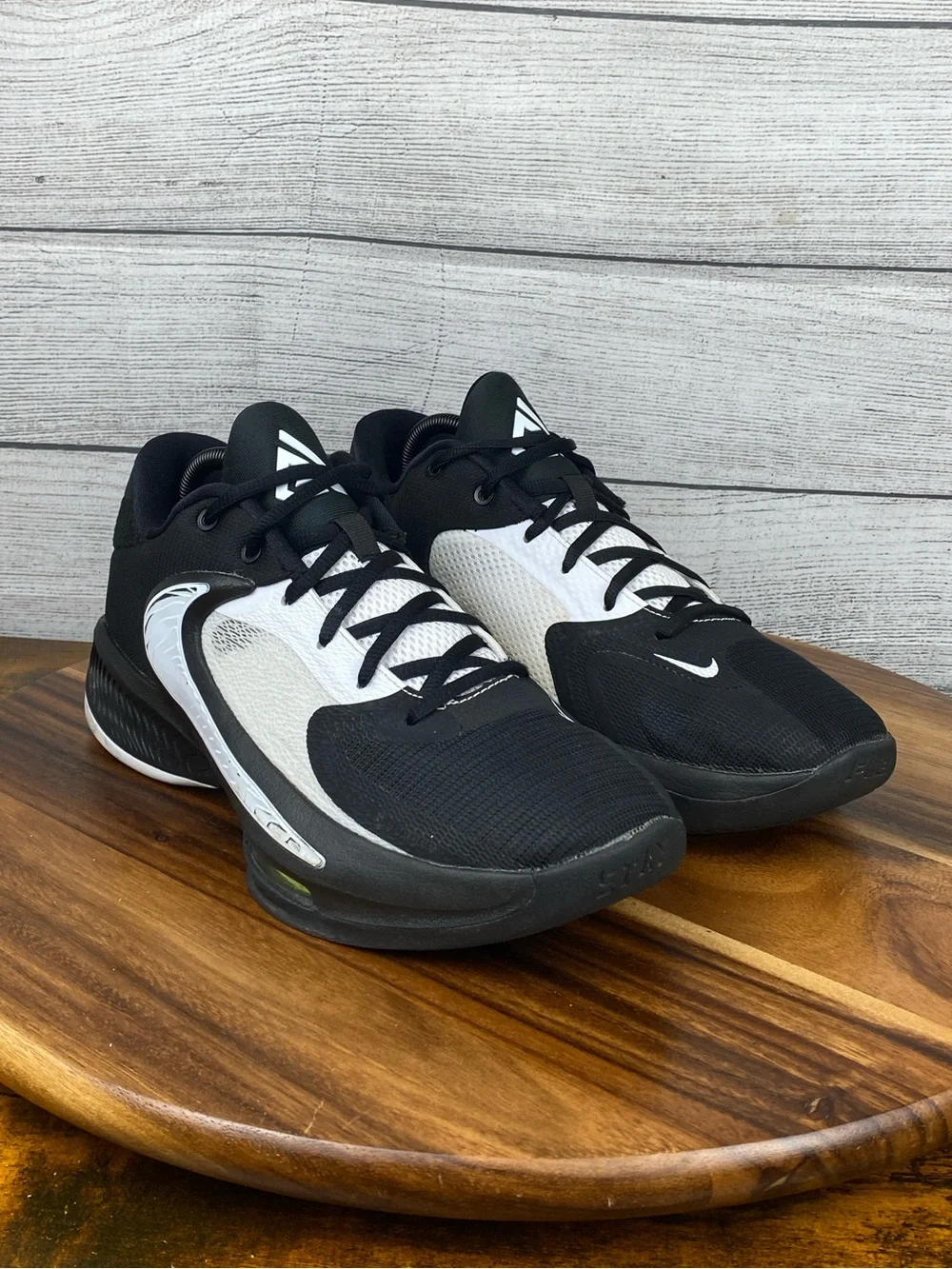 Nike zoom freak